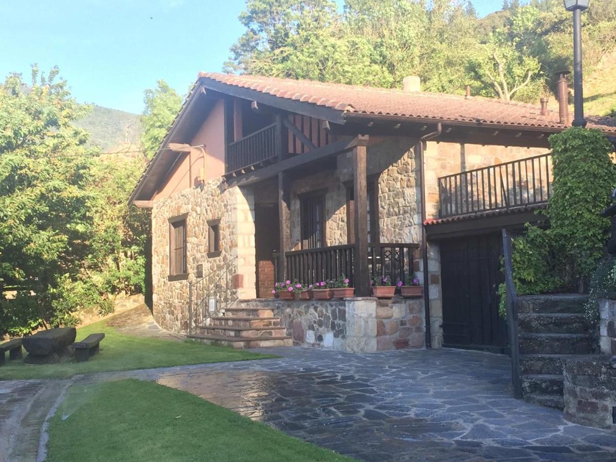 Viviendas Rurales la Fragua Aliezo Exterior foto